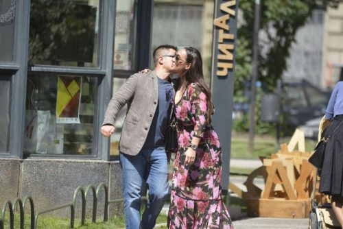 Мария Илиева заприлича на матрона след раждането (Вижте я сериозно наедряла) - Снимка 2