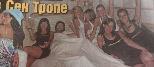 Николай Банев в леглото с шест красавици в Сен Тропе (Вижте българския Хю Хефнър)