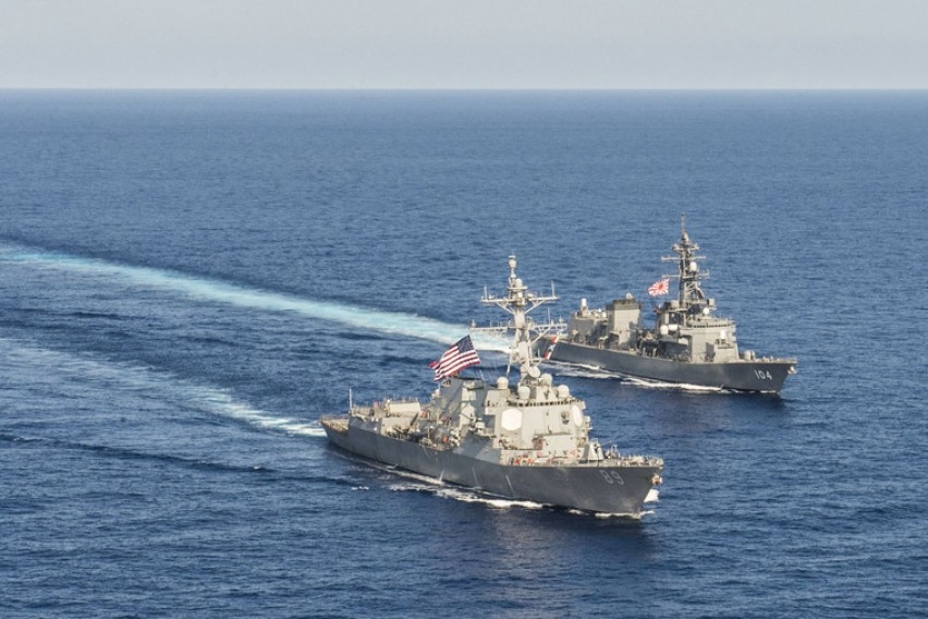Китай в игра на нерви със САЩ заради Южнокитайско море
