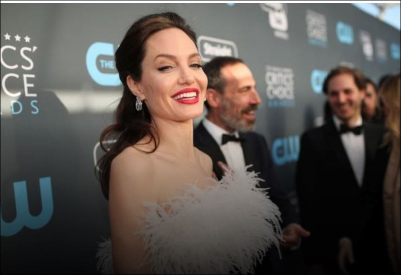 Анджелина Джоли проговори за гаджето си