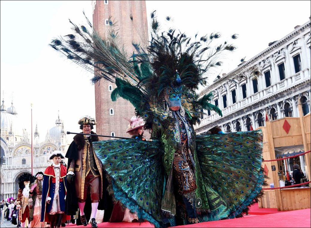 Карнавалът във Венеция - повече от скромен