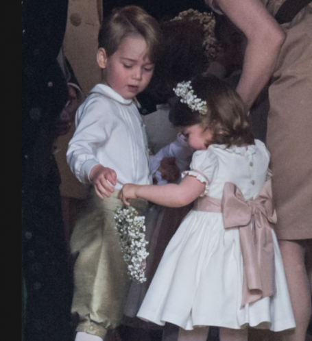 Принцеса Шарлот смайва със знания (Вижте какъв вундеркинд отглеждат Кейт и Уилям) - Снимка 2