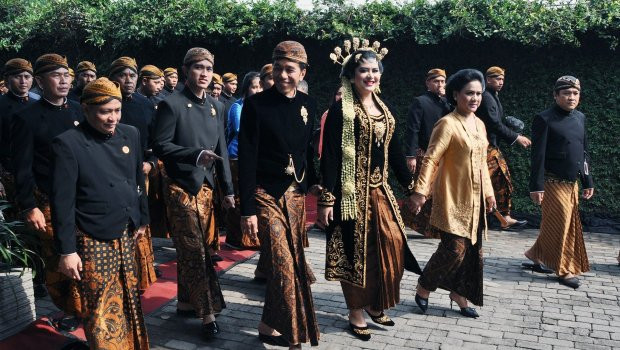 Президентът на Индонезия вдигна най-скъпата сватба на годината - Снимка 2