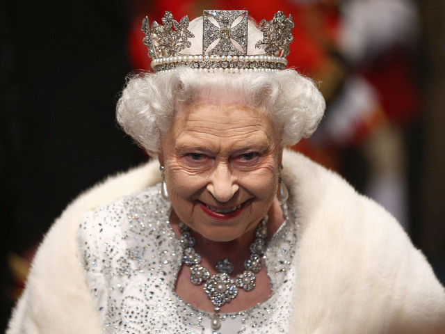 Кралица Елизабет Втора върти шашми за милиони