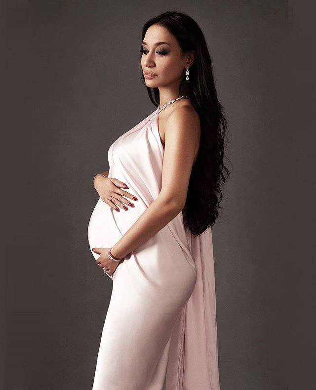 Мария Илиева се показа бременна