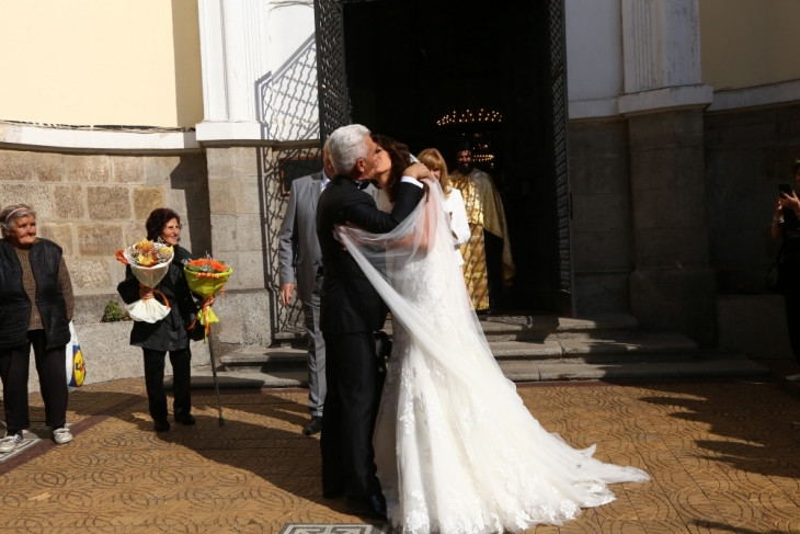 След сватбата: Вижте какво се случва с Волен Сидеров и Деница Гаджева