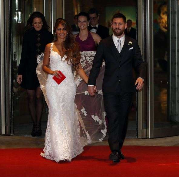 Лионел Меси вдигна сватбата на годината (Вижте снимки от събитието)