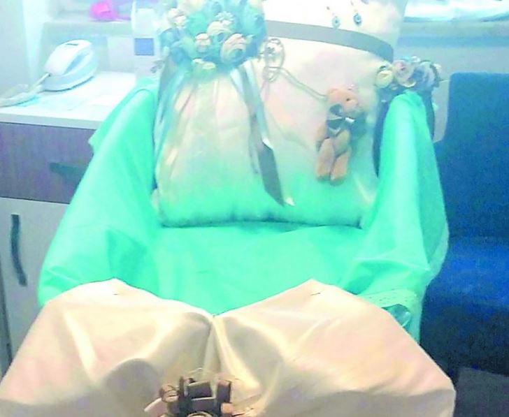 Лютви Местан не присъства на раждането на внучето си, отрупа го с ценни дарове - Снимка 4