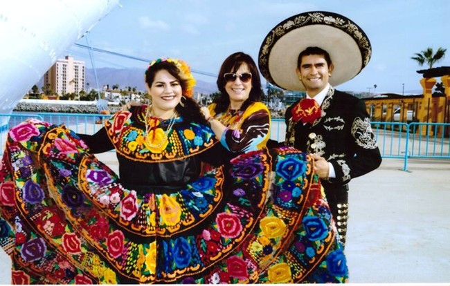 Кичка Бодурова се забавлява в Мексико