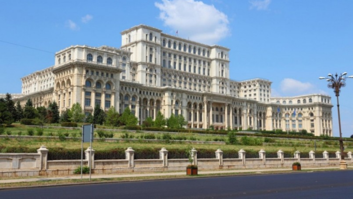Парламентът в Букурещ