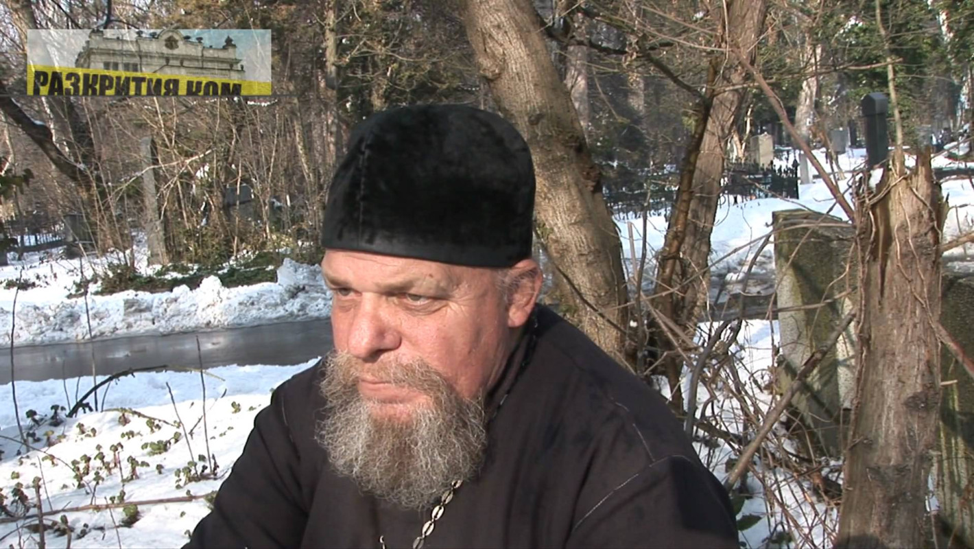 Отец Гелеменов иска спешен водосвет в Пловдив