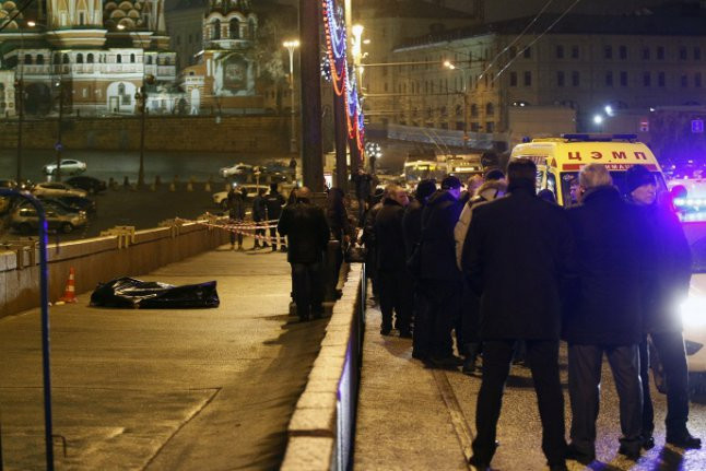 Борис Немцов може да е бил застрелян с два пистолета