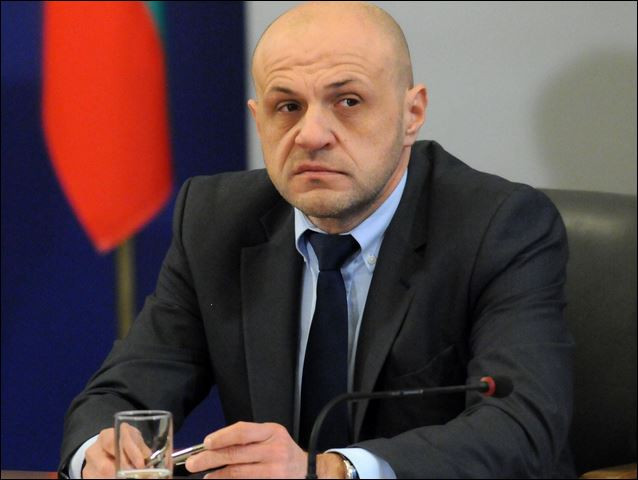 Томислав Дончев подписа от името на България споразумение за вертикален газов коридор с Гърция и Румъния сн. Булфото