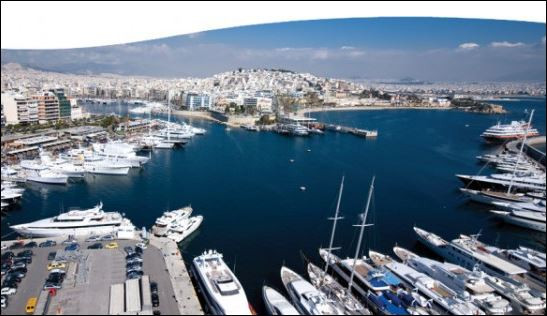 Гърция продаде пристанището в Пирея на Китай 