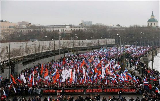 Масово шествие в центъра на Москва в памет на Борис Немцов