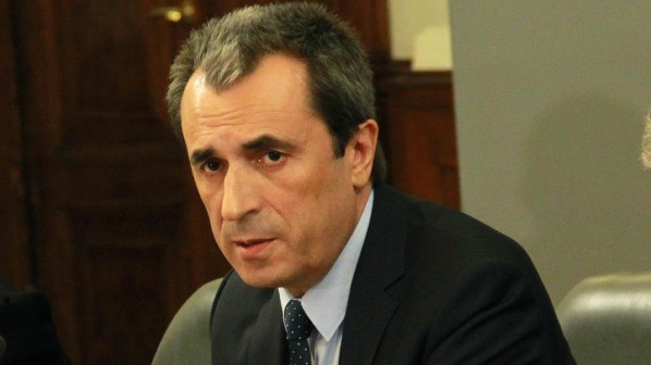 Пламен Орешарски се появи, за да критикува новия държавен дълг