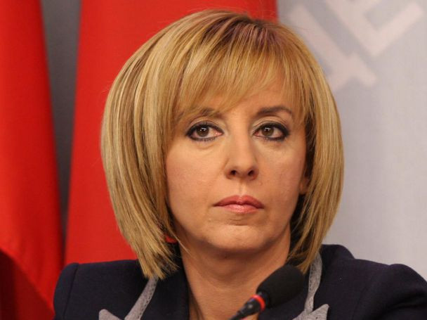 Мая Манолова определи поведението на държавния глава като „разочароващо”