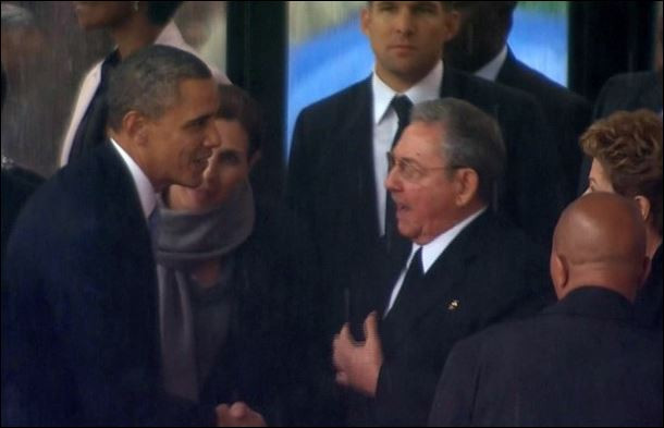Раул Кастро и Обама помириха Куба и САЩ. Големият въпрос е защо?