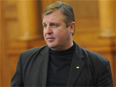Лидерът на ВМРО предложи на Бойко Борисов да забере брадатите от махалата в Пазарджик за министри