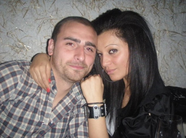 Димитър Бербатов се мъчи да раздели брат си и жена му