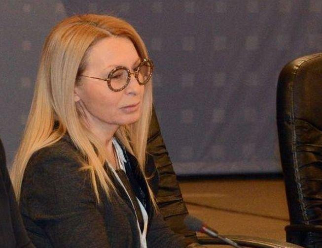 Острите въпроси на Илиана Беновска отново останаха без отговор