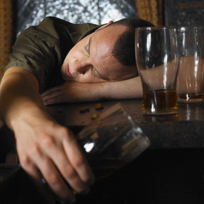 Алкохолизъм не се лекува с непукизъм 