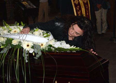 погребението на Никола Гюзелев