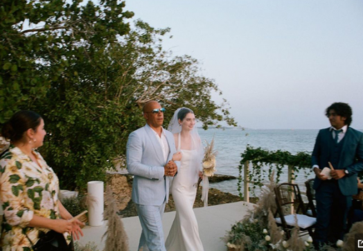 Дъщерята н Пол Уокър вдигна луксозна плажна сватба (Вижте булката и младоженеца – Снимки)