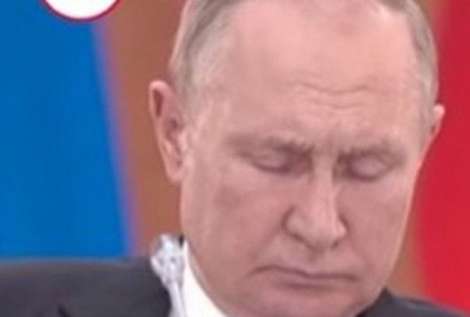 Шокираща случка с Путин по време на официална среща. Какво се случва?