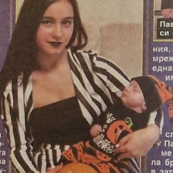 ГОРЕЩА СНИМКА на бебето на Лиляна Павлова