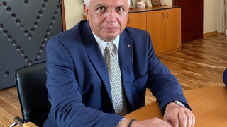 Митничар смени разследван за корупция зам.-министър