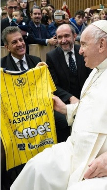 С края на 2022 година - папа Франциск стана “фен“ на български шампион!