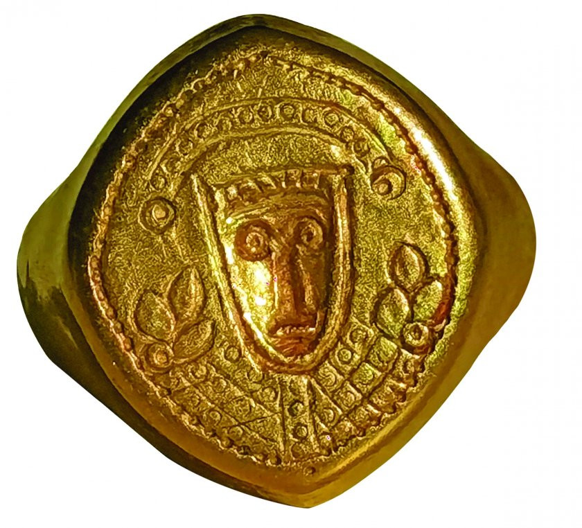 Златен пръстен на хан Омуртаг намерен в Плиска - Снимка 2