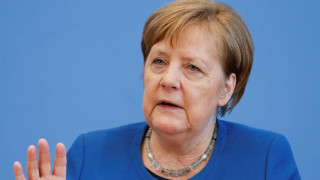 Дори и Меркел не успя да спре търговията с менте шофьорски книжки