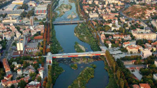  Софиянци жалят избора на реализатор за почистването на река Марица  