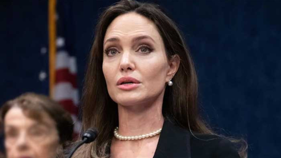Анджелина Джоли се прощава с блясъка си