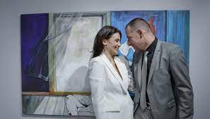 Човек на Кирил Домусчиев придружи Диана Димитрова на откриването на новата й изложба (ГАЛЕРИЯ СНИМКИ)