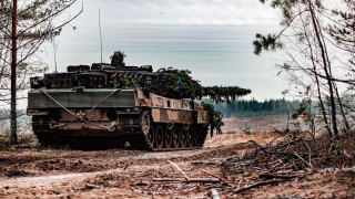 ВИДЕО от войната: Танковете Leopard 2 вече са на фронтовата линия