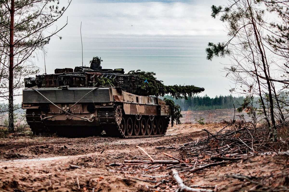 ВИДЕО от войната: Танковете Leopard 2 вече са на фронтовата линия