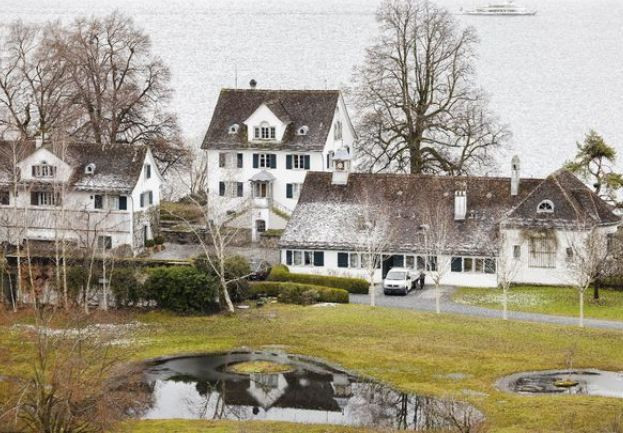 Ето го швейцарското имение на Тина Търнър (Лукс за 76 млн, док за лодки и приказна гледка към езерото – Снимки)