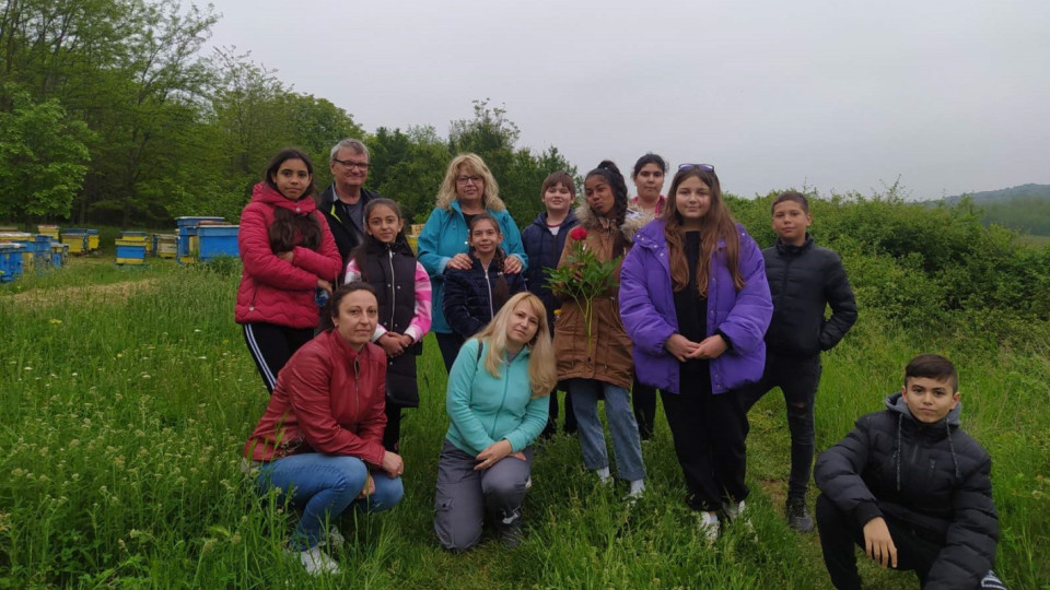 ТИТАН Златна Панега и деца от училищата в региона се грижат заедно за природните богатства на България