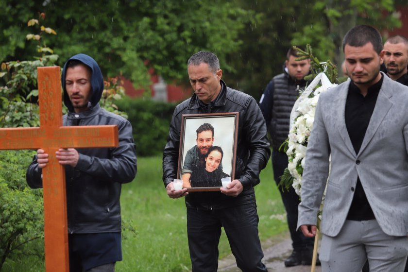 Младият водач, помел и убил Явор и Ани бул. "Сливница" излиза от ареста - Снимка 2