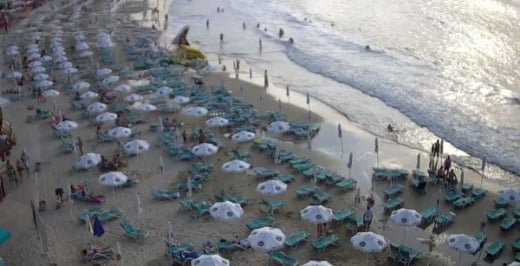 НЕПРИЯТНО: Плажът в Китен бе „отхапан“ половината от морето