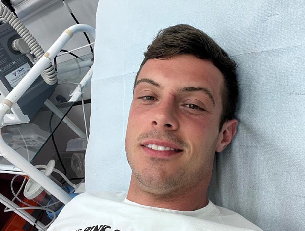 Страшен карък вкара Филип Буков в болница