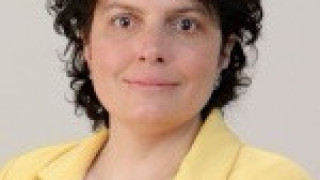 Жълтопаветни демократи отвратени! Бонка Василева “общата” избрана за шефка на ДСБ-София с подъл трик