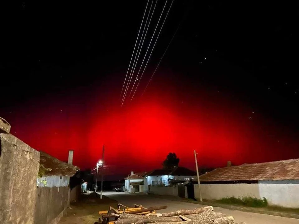 Астроном разкри истинската причина за червения феномен в небето ни, видян за последно през 1954 г.