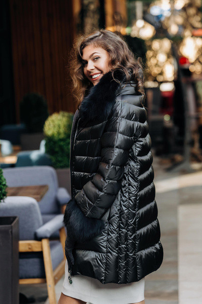 Никой не трябва да си купува такова яке за зимата, вече не е модерно! - Снимка 2