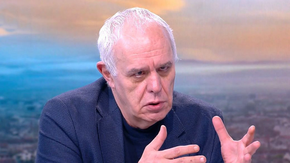Социологът проф. Андрей Райчев: Страната ни е като Москвич, движещ се със 150 км./ч.