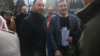 ГЕРБ-София и Андрей Ковачев почетоха жертвите на Кървавата Коледа в Скопие