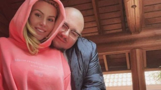 Християн Гущеров цели 4 годни гледа жена си бременна, за да е щастлива родата
